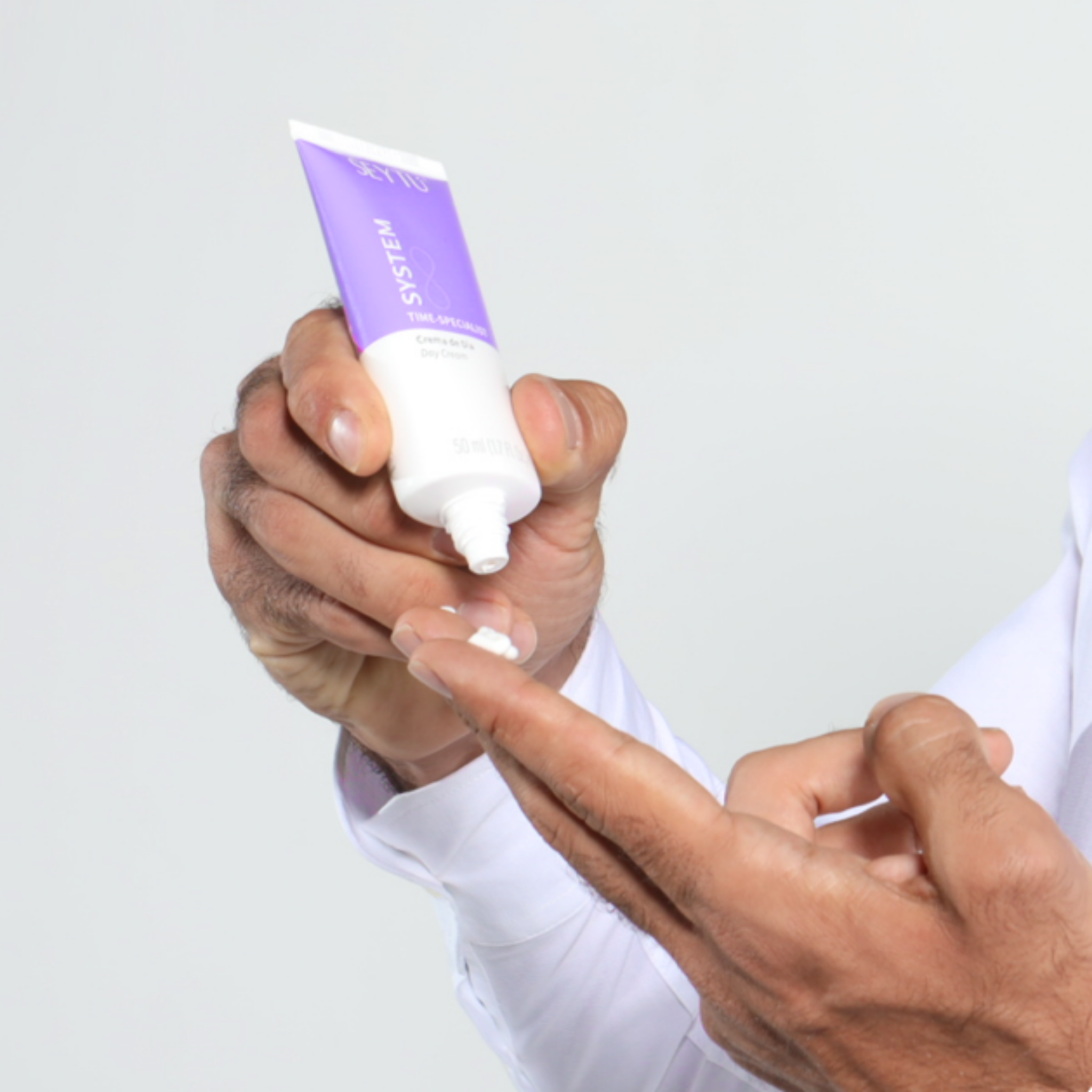 Crema de Día FPS 30 – Protección, hidratación y cuidado antiedad en un solo paso